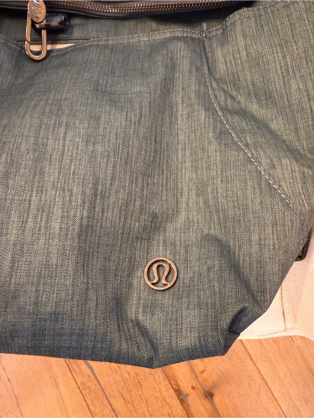 Lululemon Rise and Shine Backpack - Picture 10 of 10